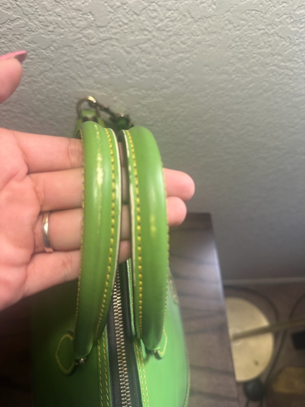 Dooney & Bourke Green Leather Satchel with Crossbody Strap - Picture 3 of 8